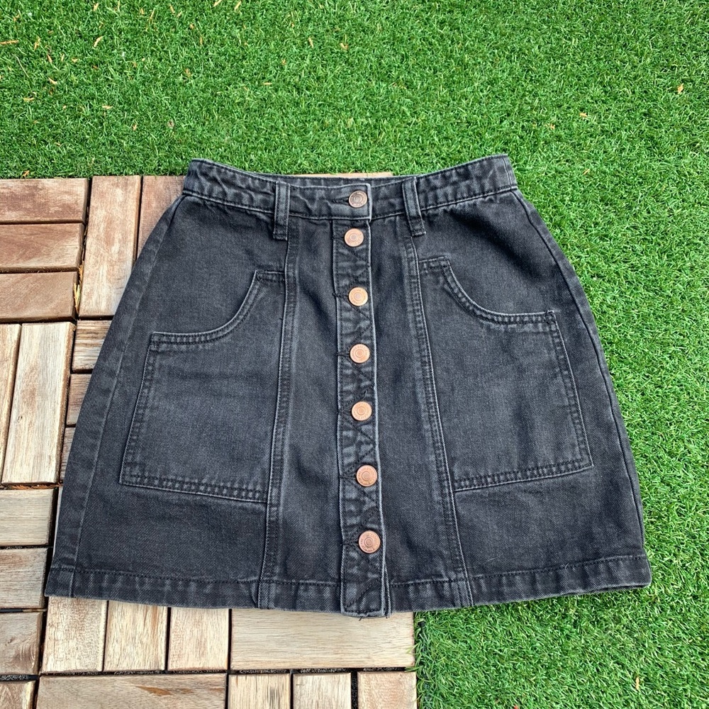 Stradivarius denim skirt sz 25in